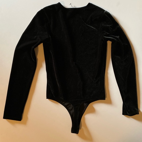 Express Black Deep V-Neck Velvet Bodysuit - Picture 5 of 5